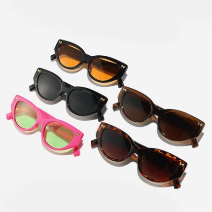 NQ58034 Cat Eye Sunglasses with bow decor - Image 3